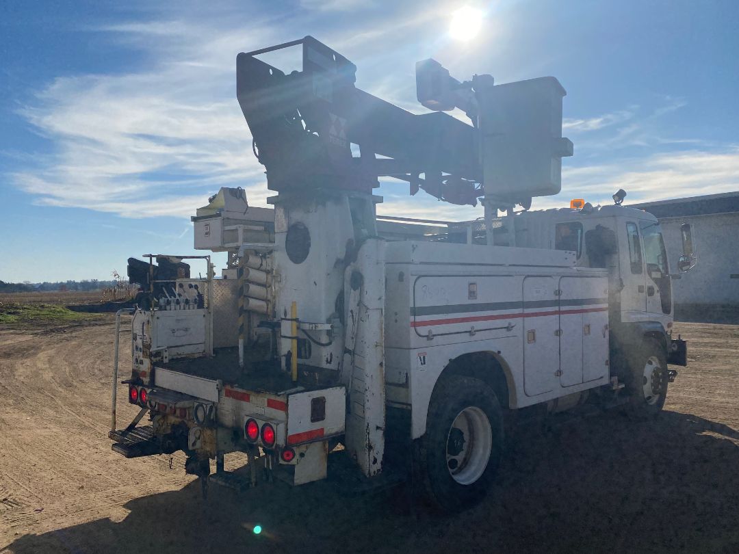 2004 GMC T7500 - Image 6